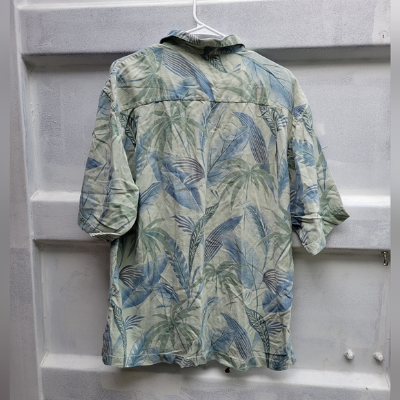 Tommy Bahama 100% silk button up Hawaiian tropical shirt large - Picture 5 of 7